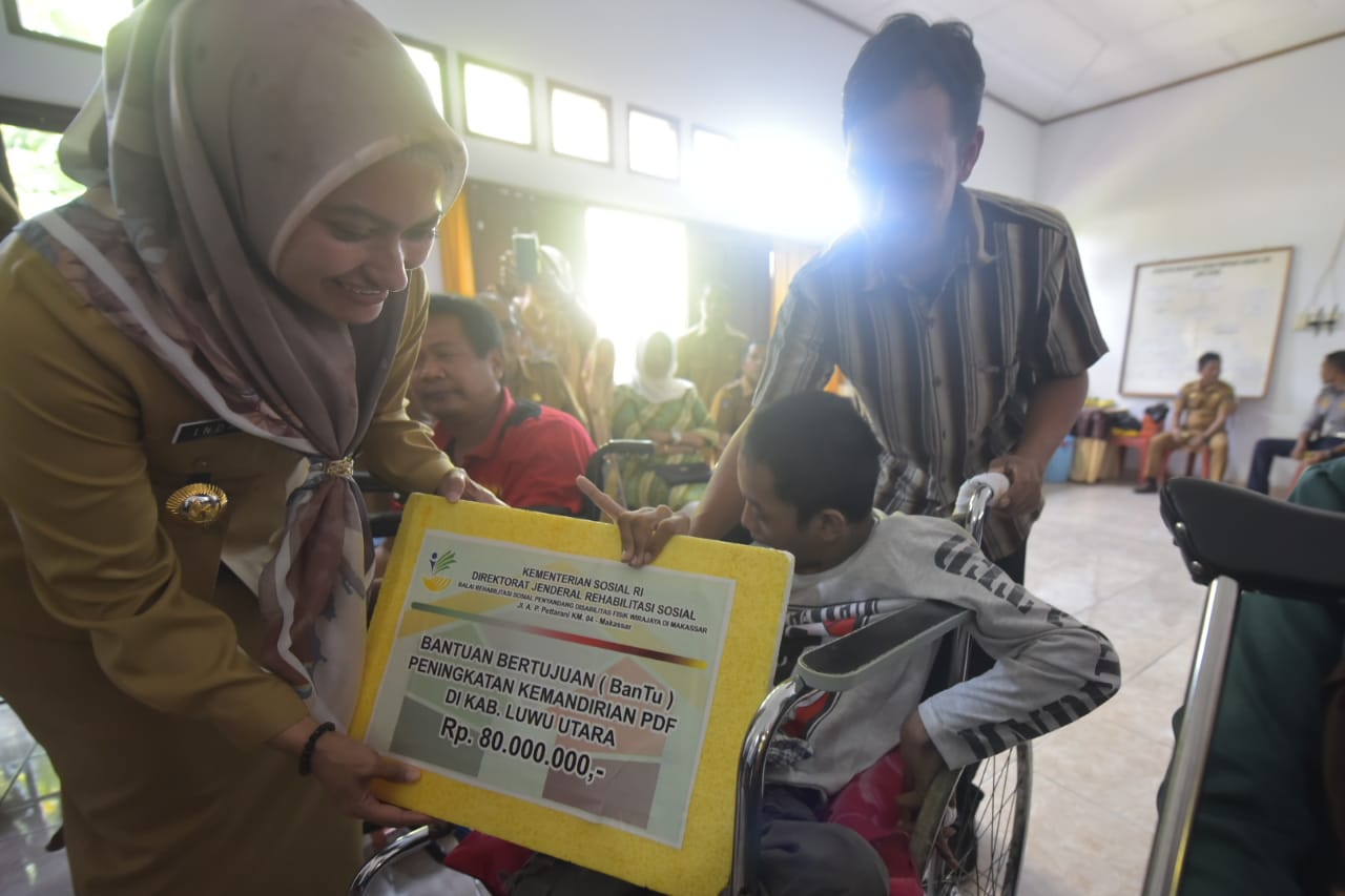 Penyandang Disabilitas Lutra 32 PDF Dapat Bantuan Rp.80 Juta, akan Diberi Pelatihan Keterampilan 4 SKPD
