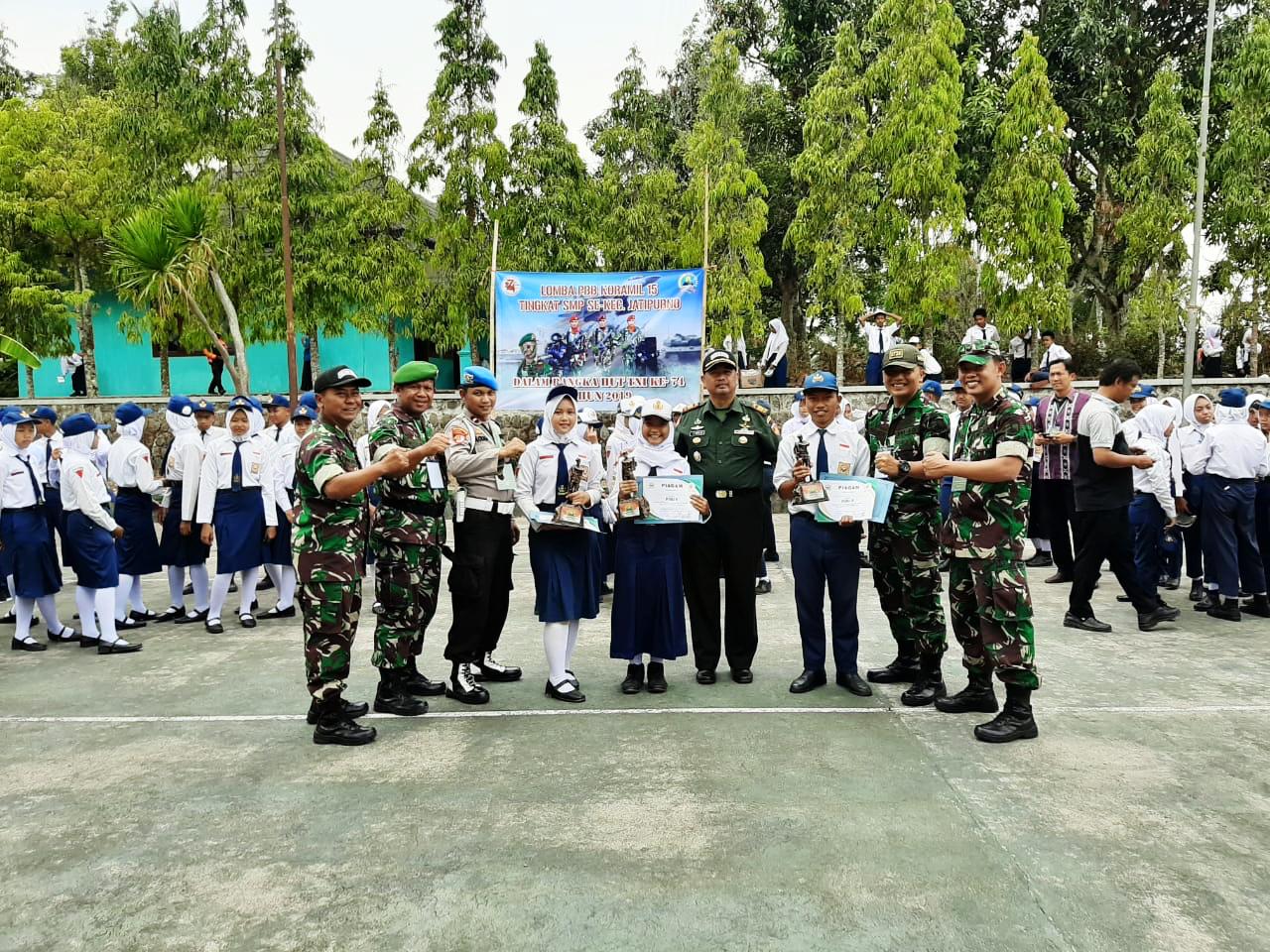 Peringati HUT TNI Ke-74, Koramil Jatipurno Gelar Lomba PBB Tingkat SMP
