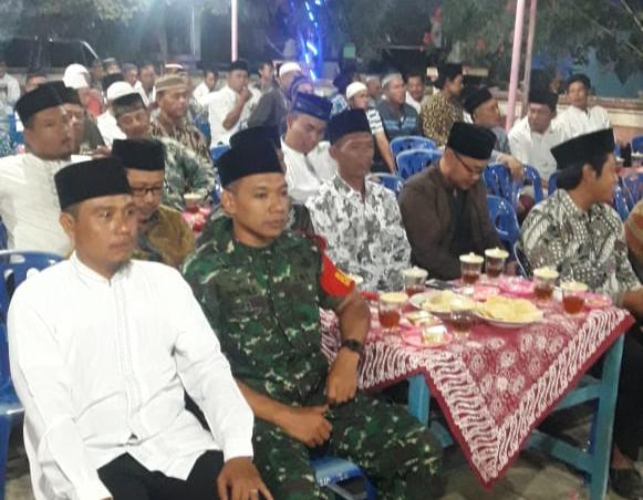 Babinsa Hadiri Pengajian Dalam Kegiatan Bersih Dusun