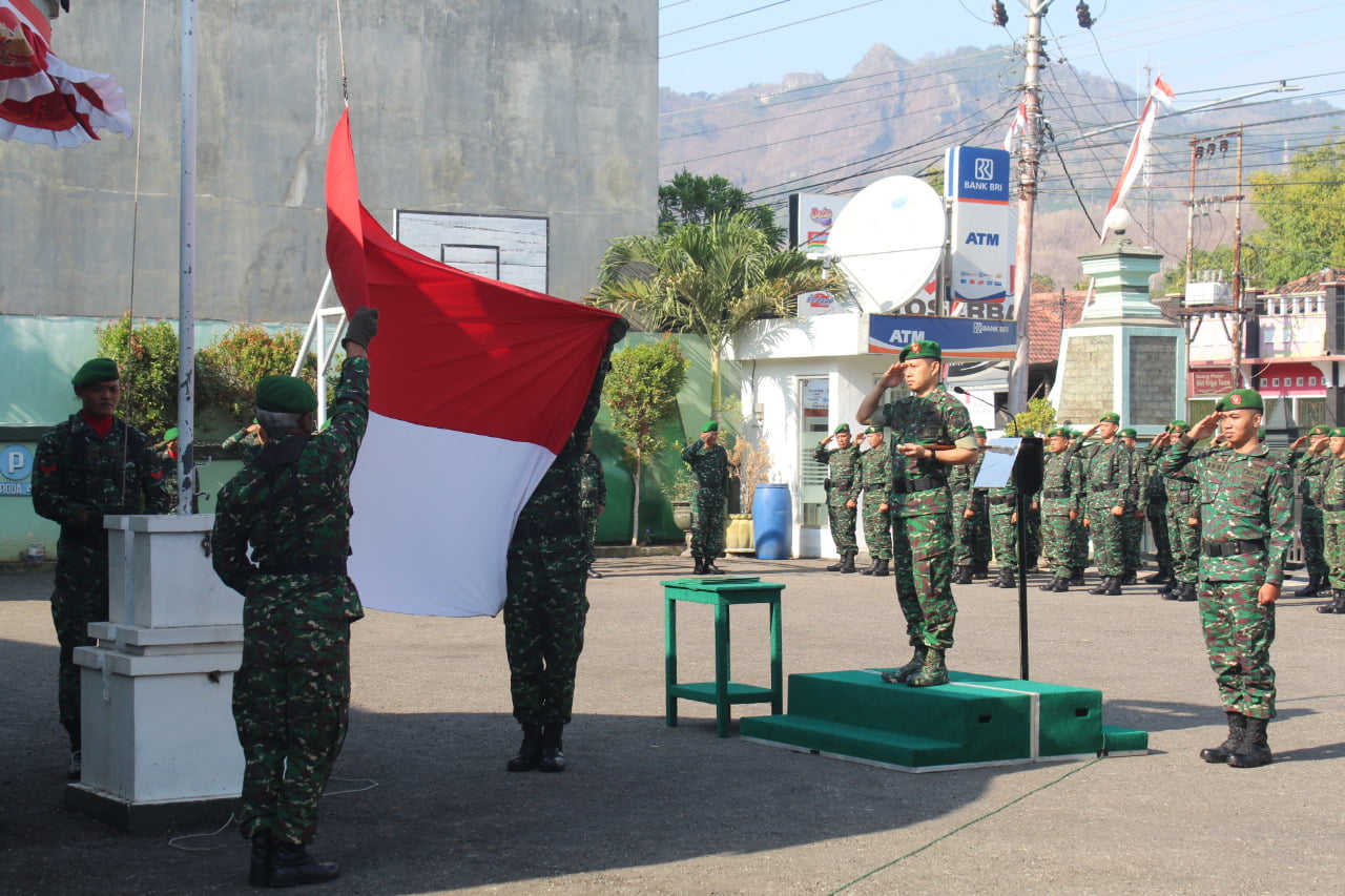 Dandim 0728/Wonogiri Pimpin Upacara Pengibaran Bendera