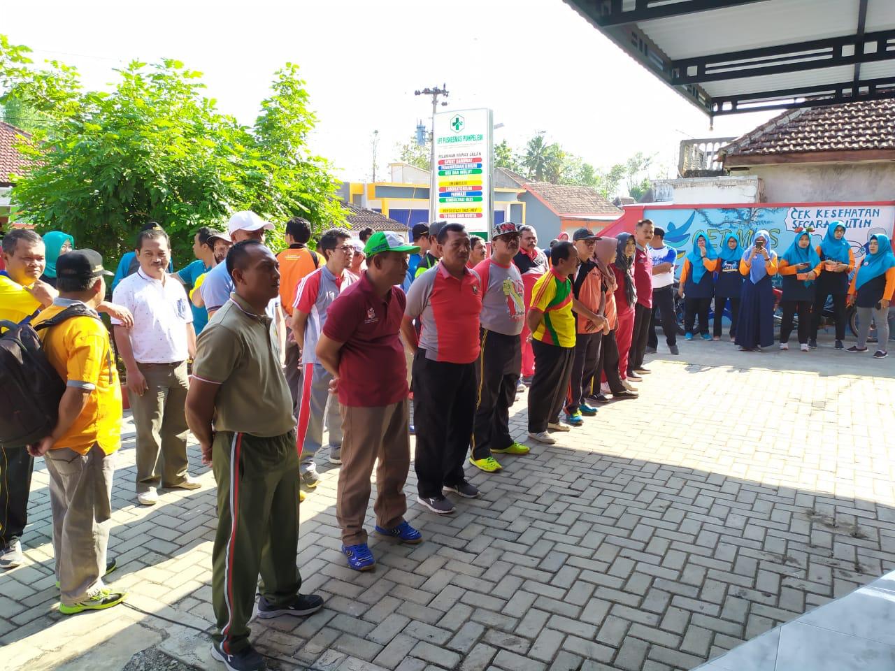 Jalan Sehat Peringati HKN Ke-55 Kecamatan Puhpelem