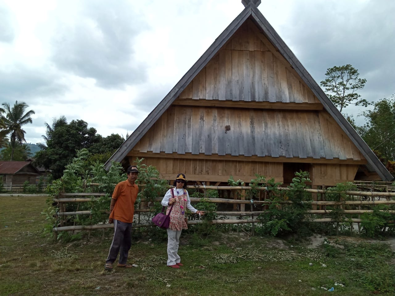 Adat Tana Rampi (Ada’ Woi Rampi)