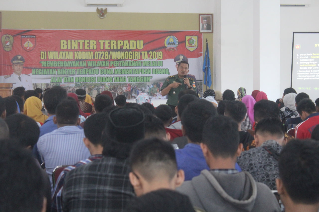 Kasdim 0728/Wonogiri Berikan Pembekalan Dalam Ekspedisi Bakti Pemuda PMK Untuk NKRI