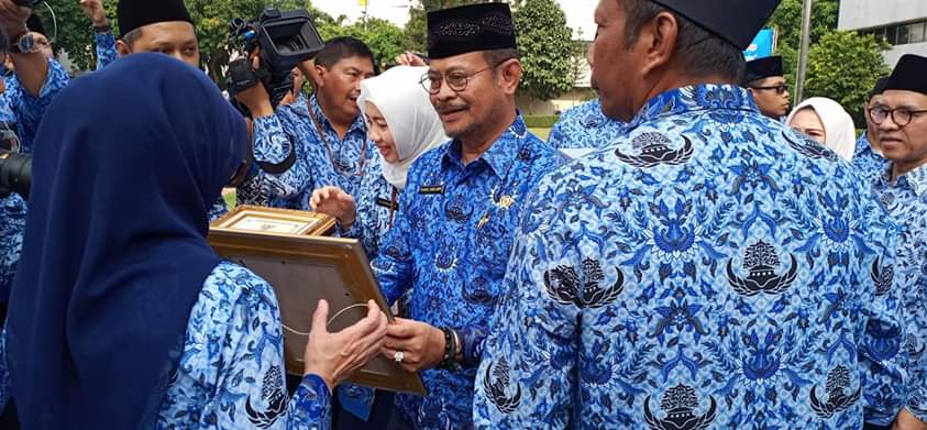 Sem Marannu ; Salam Kostratani Pak Menteri, 2 UKPP Lutra Terima Penghargaan Abdibaktitani