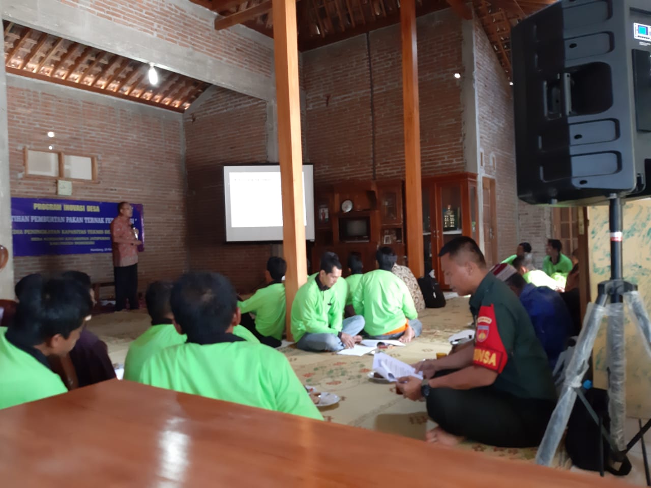 Babinsa Kembang Ikuti Pelatihan Fermentasi Pakan Ternak
