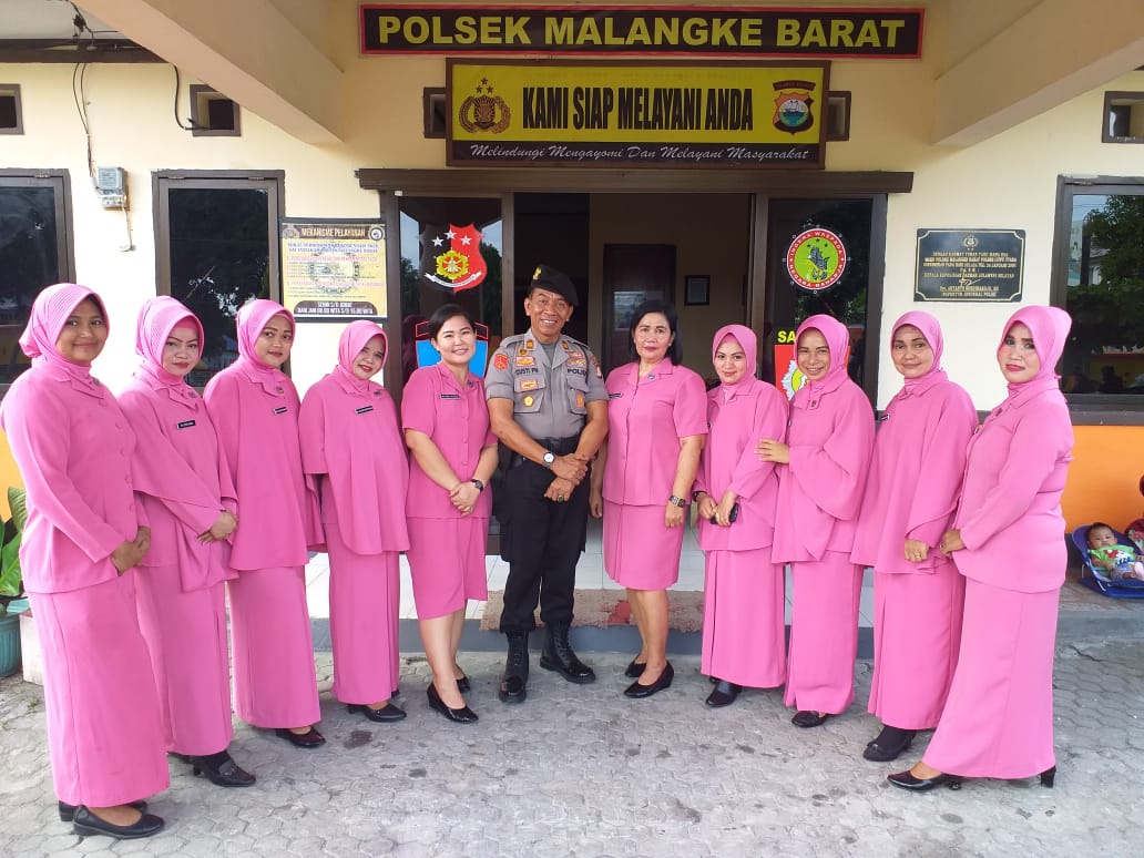 Bhayangkari Polsek Makangke Barat, Gelar Arisan dan Bansos