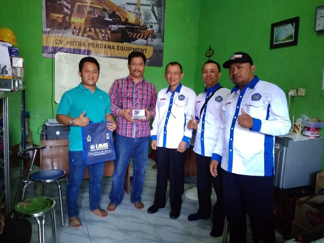 Silaturahmi Sekolah Vokasi UMS Dengan Mitra Perdana Equipment Semarang