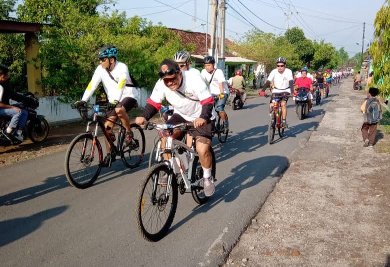 Peltu Sugeng, Goweser Korem 081/DSJ Senang Meriahkan Fun Bike HUT Ke-124 BRI