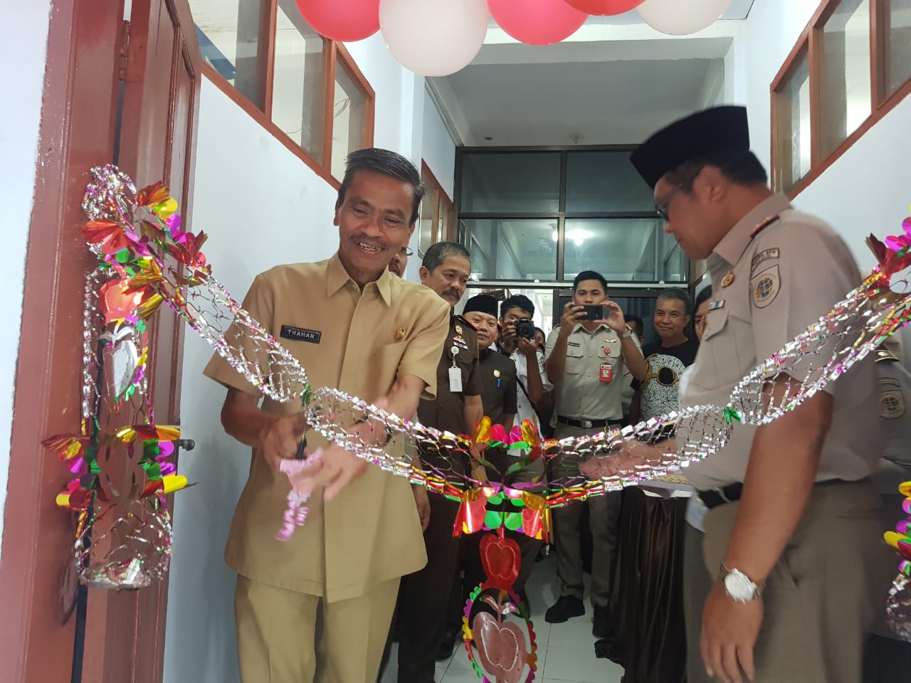 Wabup Thahar Rum Resmikan Ruang Warkah/Arsip BPN