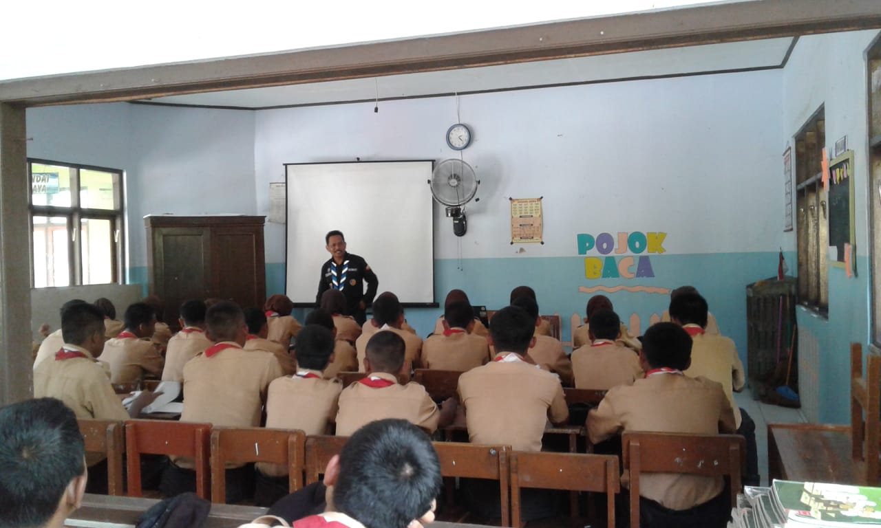 Pramuka SMK Bunda Satria Belajar Menulis Berita