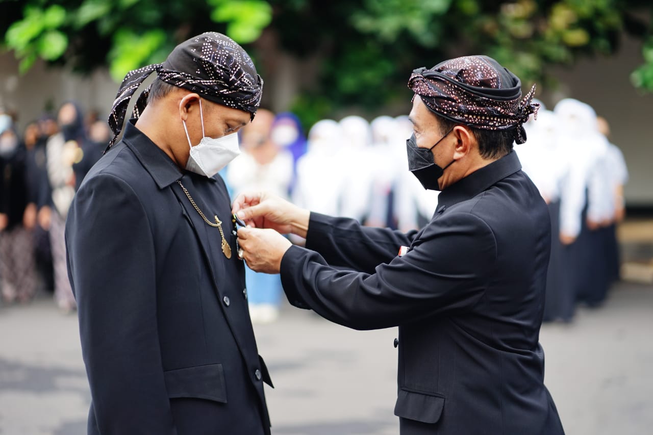 Satya Lencana Karya Satya, Bukti Lolos Uji Kesetiaan Terhadap Pancasila dan Pemerintah