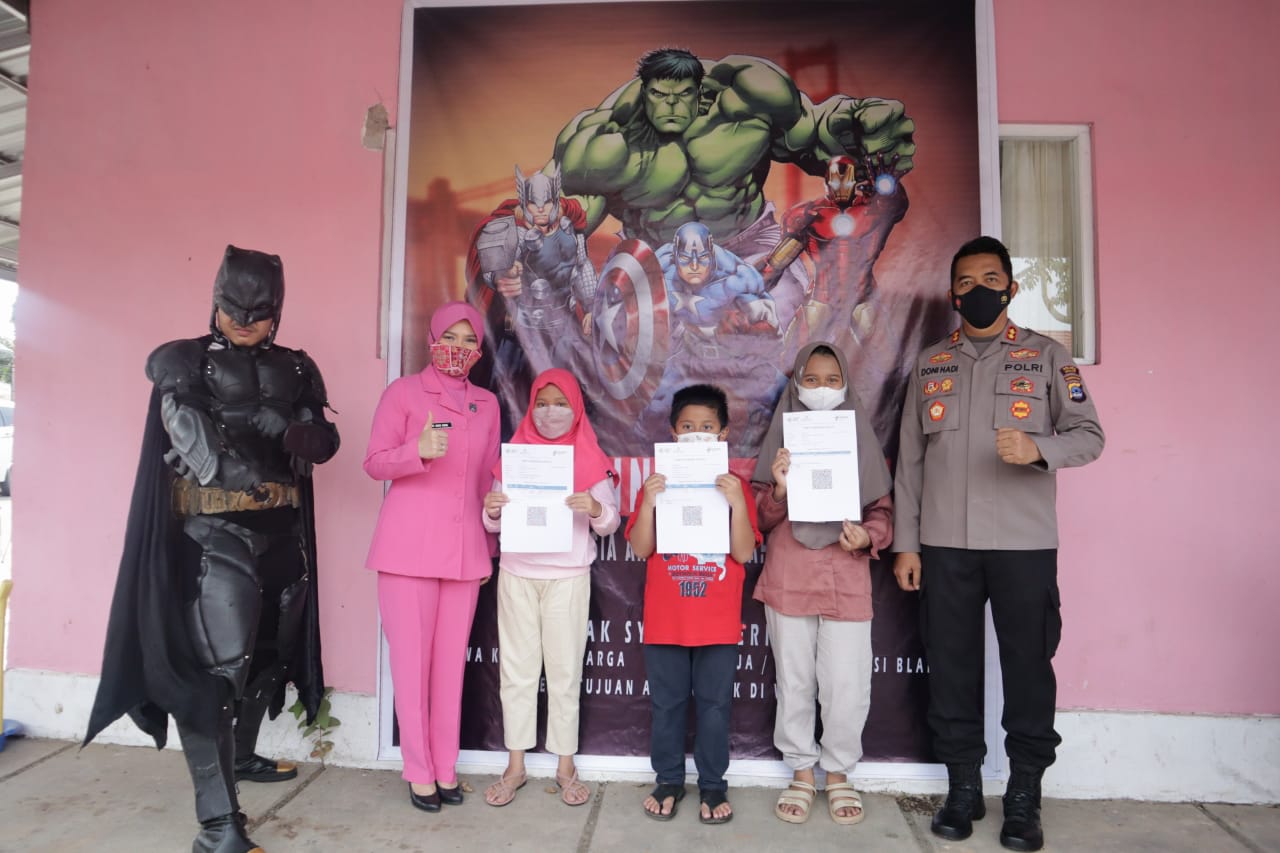 Kapolres Banjar Cek Vaksinasi Untuk Anak Anggota Polri dan Masyarakat Umum