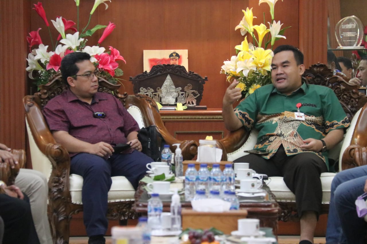 Keseriusan Dirut Pd Dharma Jaya Jakarta, Sampai – Sampai Tinjau Potensi Sapi Blora