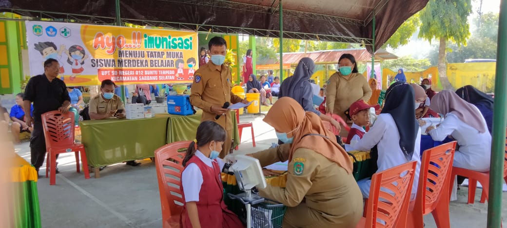 219 Murid SD Negeri 012 Buntu Terpedo Diimunisasi Corona