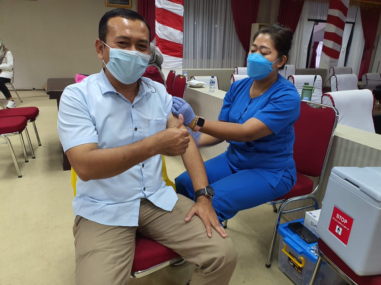 Pimpinan dan Anggota DPRD Lamsel Beserta Staf Jalani Vaksin