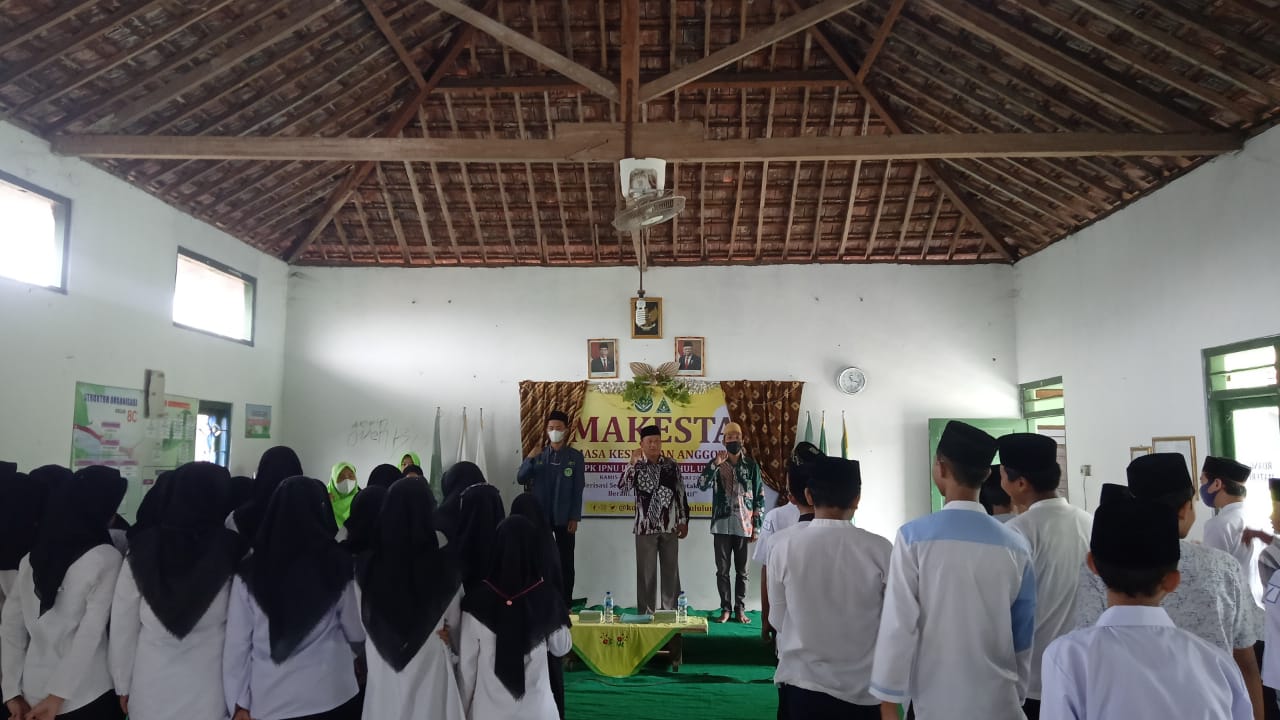 Komisariat MTs Miftahul Ulum Tambakromo Gelar Makesta