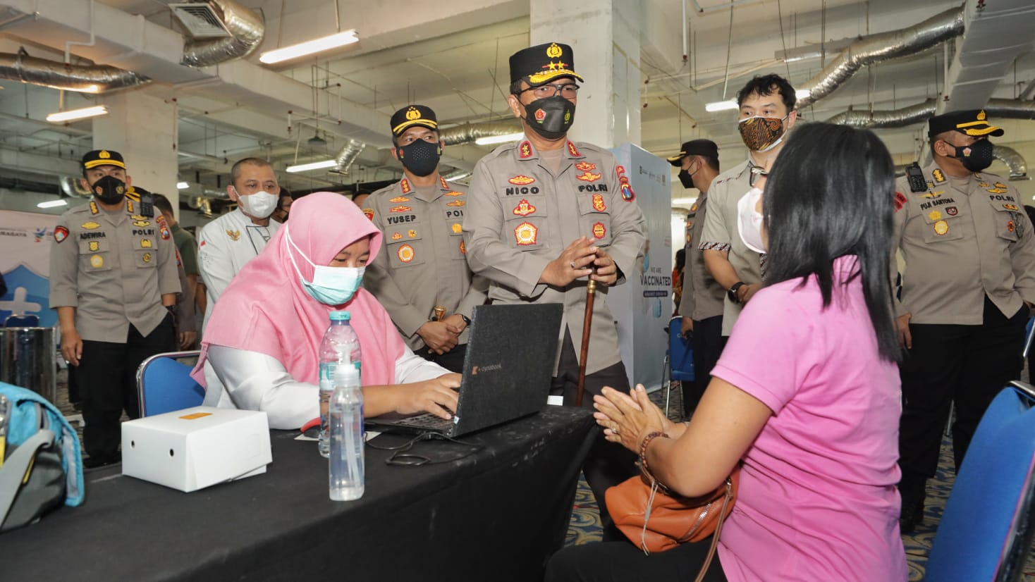 Kapolda Jatim Cek Vaksinasi Serentak dan Dialog Virtual Dengan Kapolri