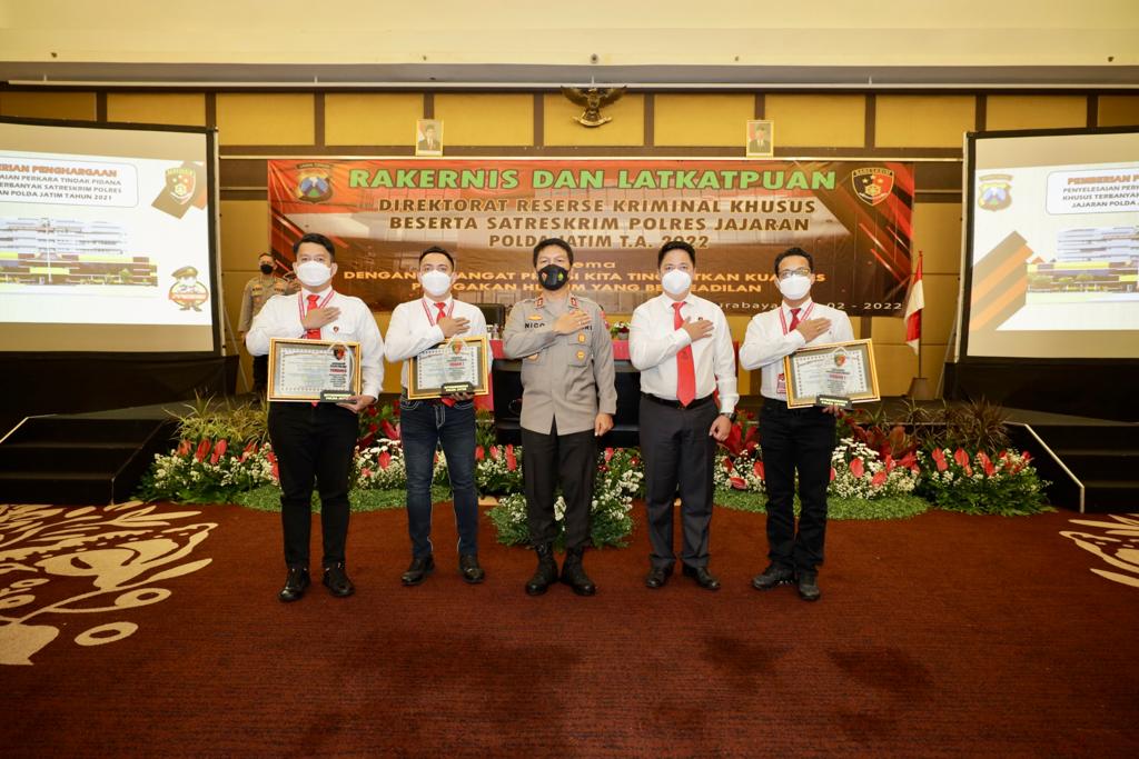 Polda jatim Buka Rakernis dan Pelatihan Peningkatan Kemampuan Penyidik/Penyidik Pembantu T.A 2022