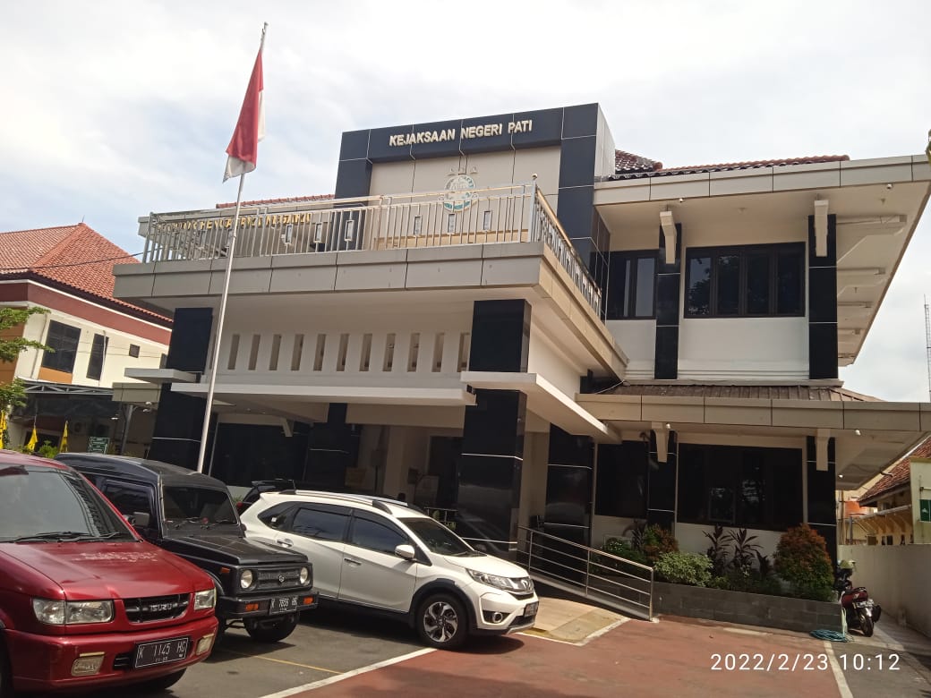 Wartawan Dilarang Bawa Handphone dan Alat Tulis, Ada Apa Oknum Kejari Pati!!!