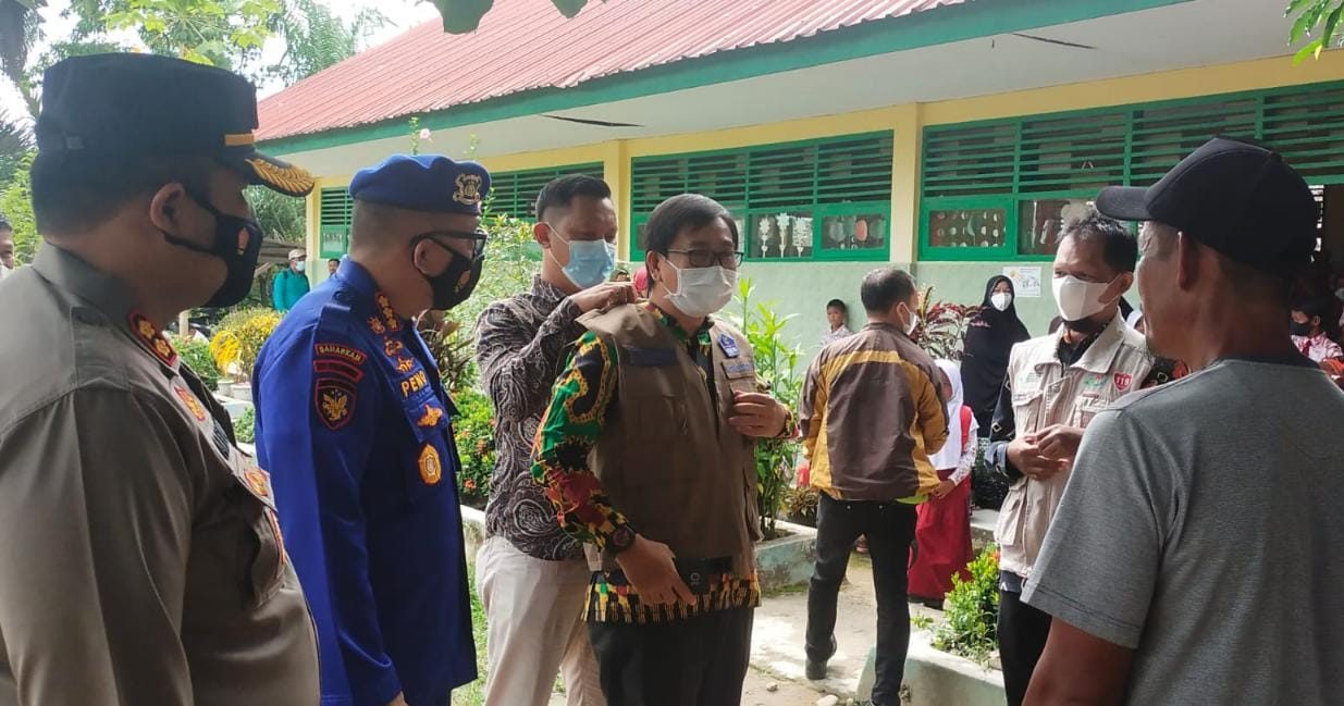 Dir Polair Polda Sulsel bersama Kapolres dan Wakil Bupati Lutra, Datangi Sekolah dan Desa, Ada Apa
