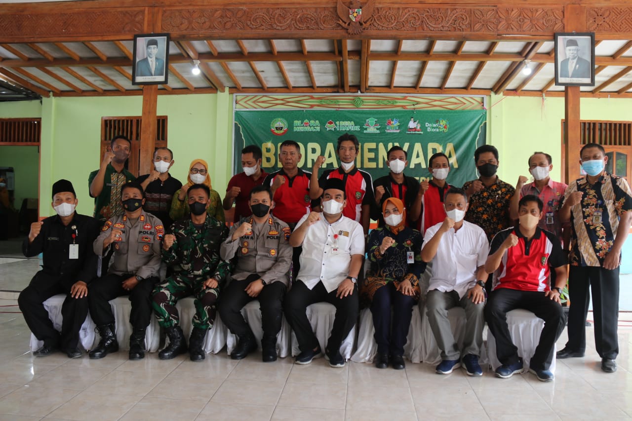 Para Kades,Lurah Berdialog Dengan Kapolres dan Bupati Blora