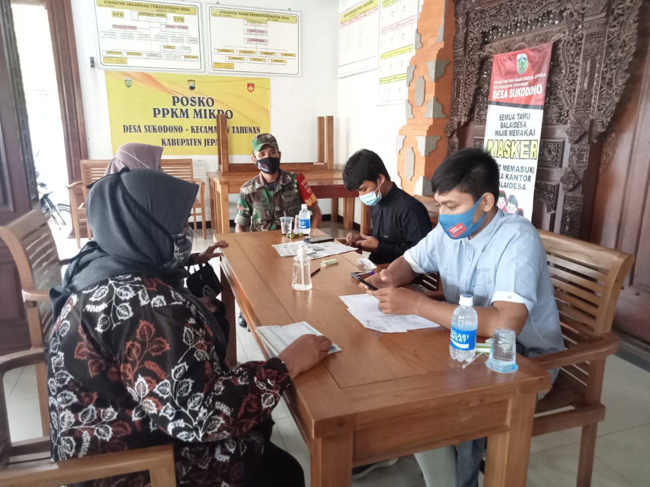 Babinsa Kawal 470 KK Terima BPNT