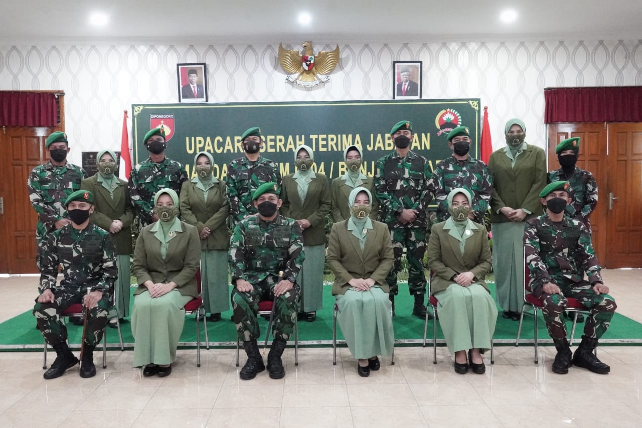 Danrem Serah Terima Jabatan Dandim 0704/Banjarnegara