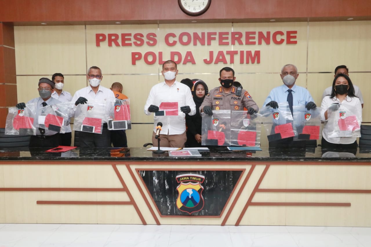 Ditreskrimum Polda Jatim Tetapkan 5 Orang Tersangka dan 1 DPO