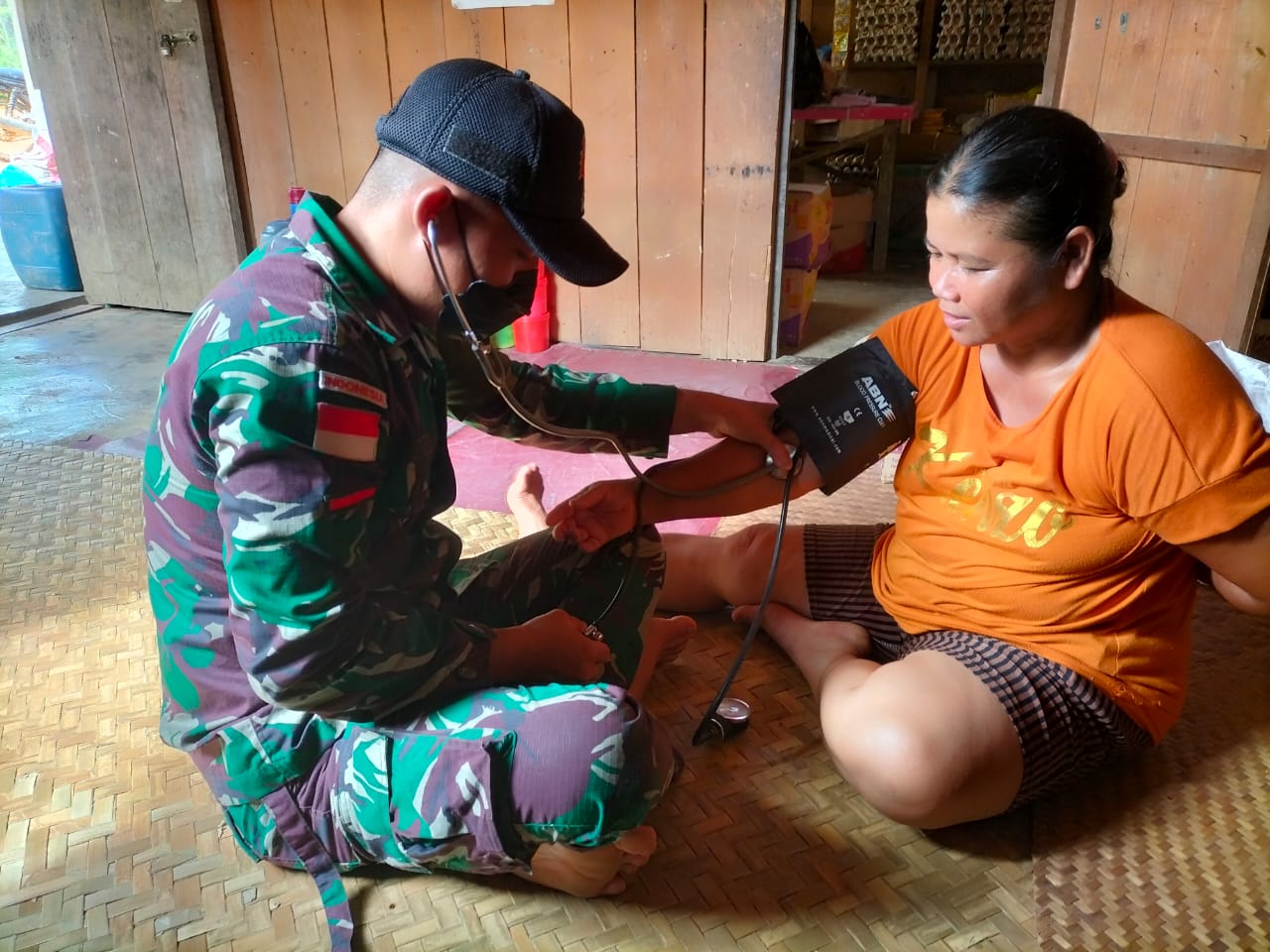 Pengobatan Gratis, Satgas Kunjungan Ke Warga