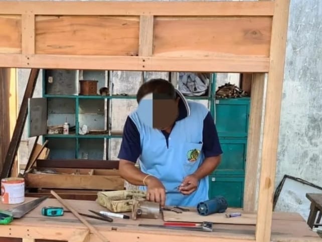 HUT ke 58, Pelaku UMKM Terima 1 Unit Gerobak dari Kalapas Pati