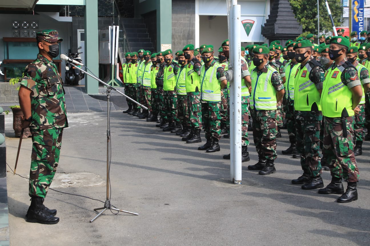 Gelar Apel, Dandim 0808/Blitar Cek Personel