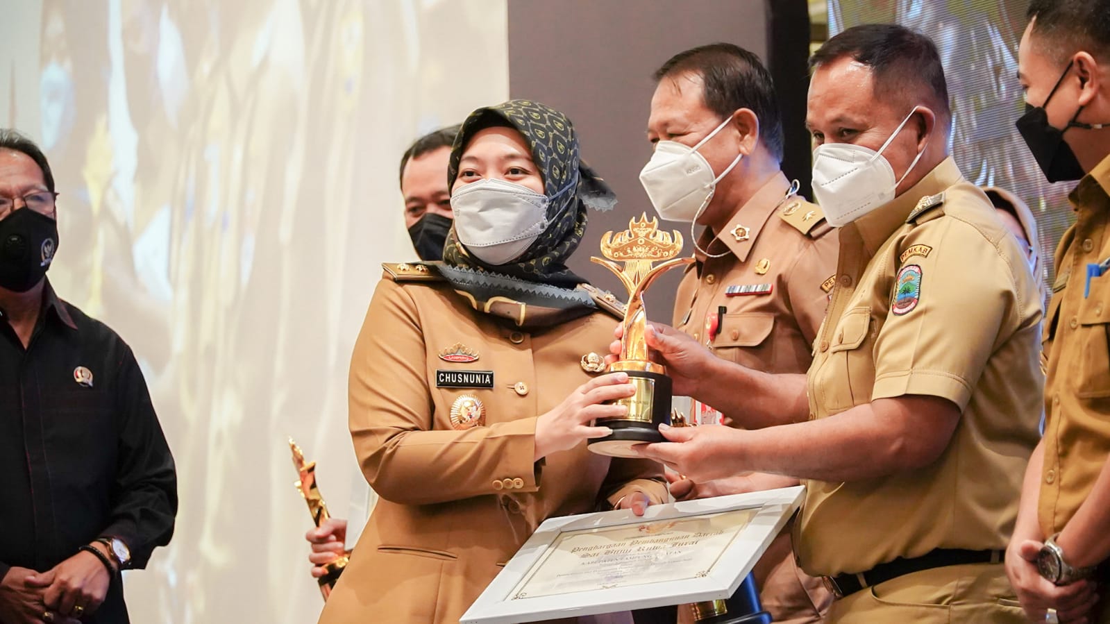 Pemkab Lamsel Raih PPD Saburai Tahun 2022