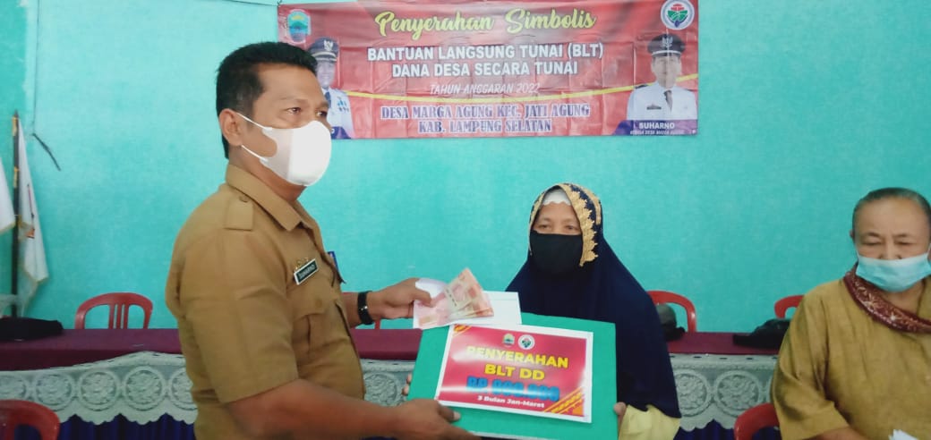 Tiga Desa di Kecamatan Jatiagung Salurkan BLT DD.Tahun 2022 Cara Bersamaan.