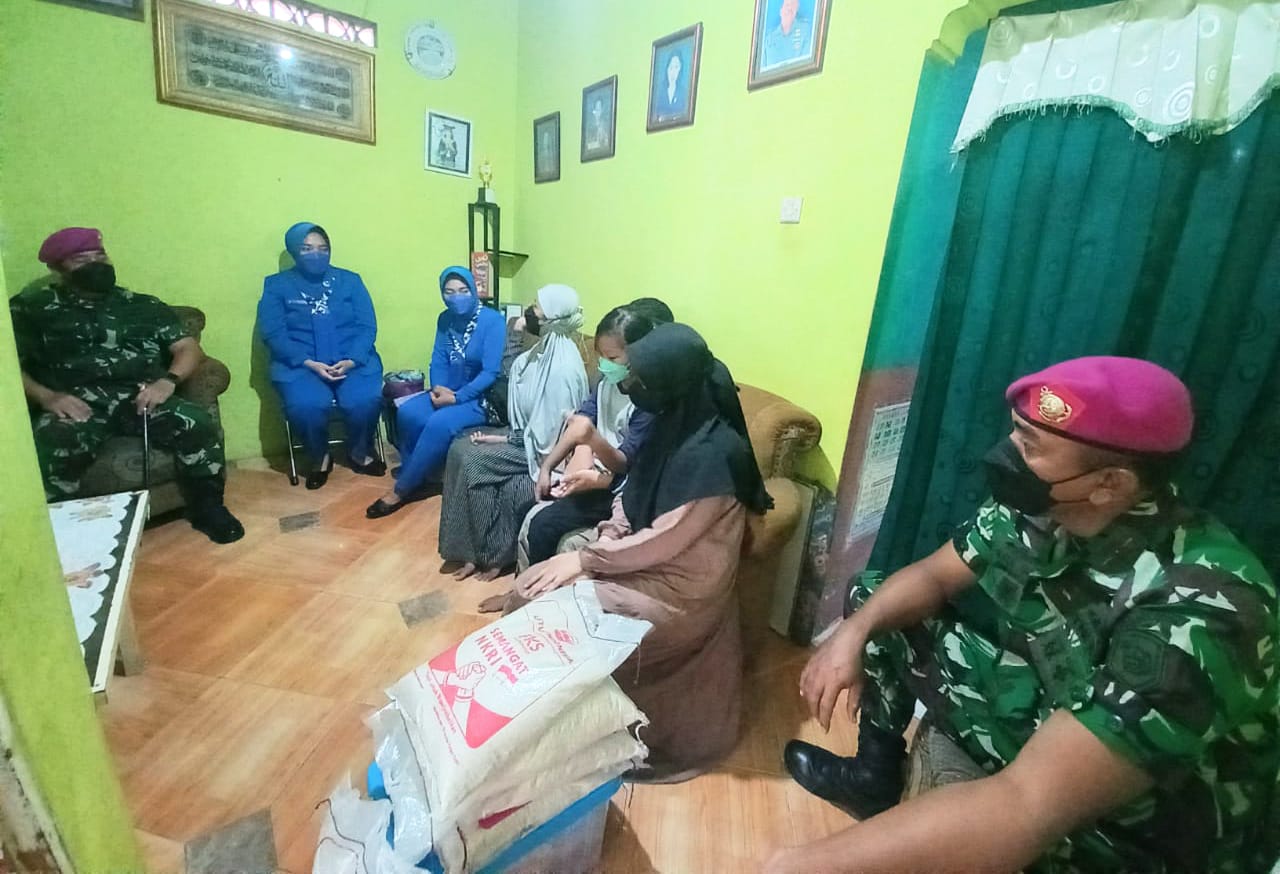 Berbagi Berkah Ramadhan bersama Warakawuri