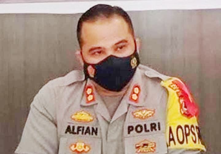 Menyongsong Lebaran, Kapolres Luwu Utara Berbagi Kasih Parsel pada Wartawan