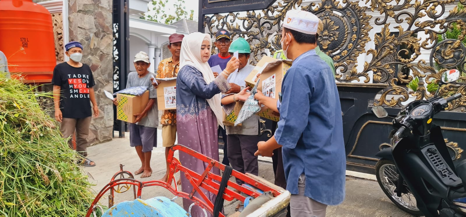 Jalin Silaturahmi, Dr. Dewi Aryani Santuni Anak Yatim