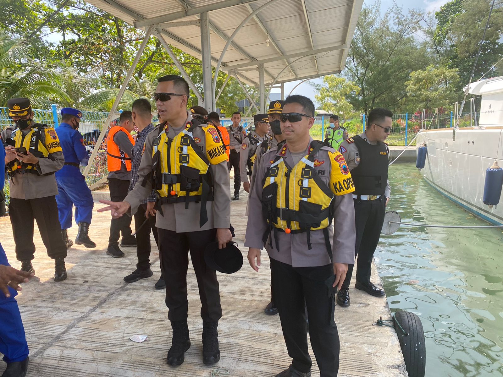Kapolres dan Wakapolres Jepara Patroli Laut