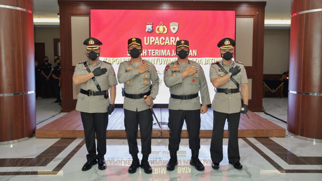 Kapolda Jatim Gelar Upacara Sertijab Kapolresta Banyuwangi
