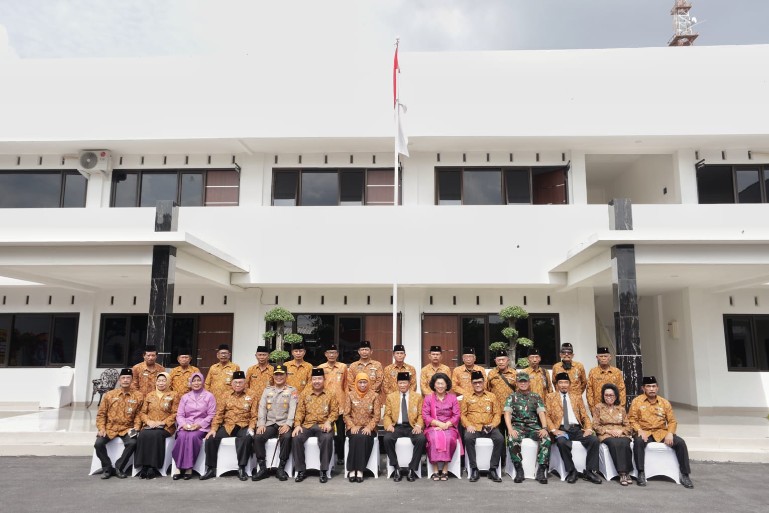 TNI-Polri Kawal Forkopimda Hadiri Peresmian Kantor DPD Pepabri Jatim