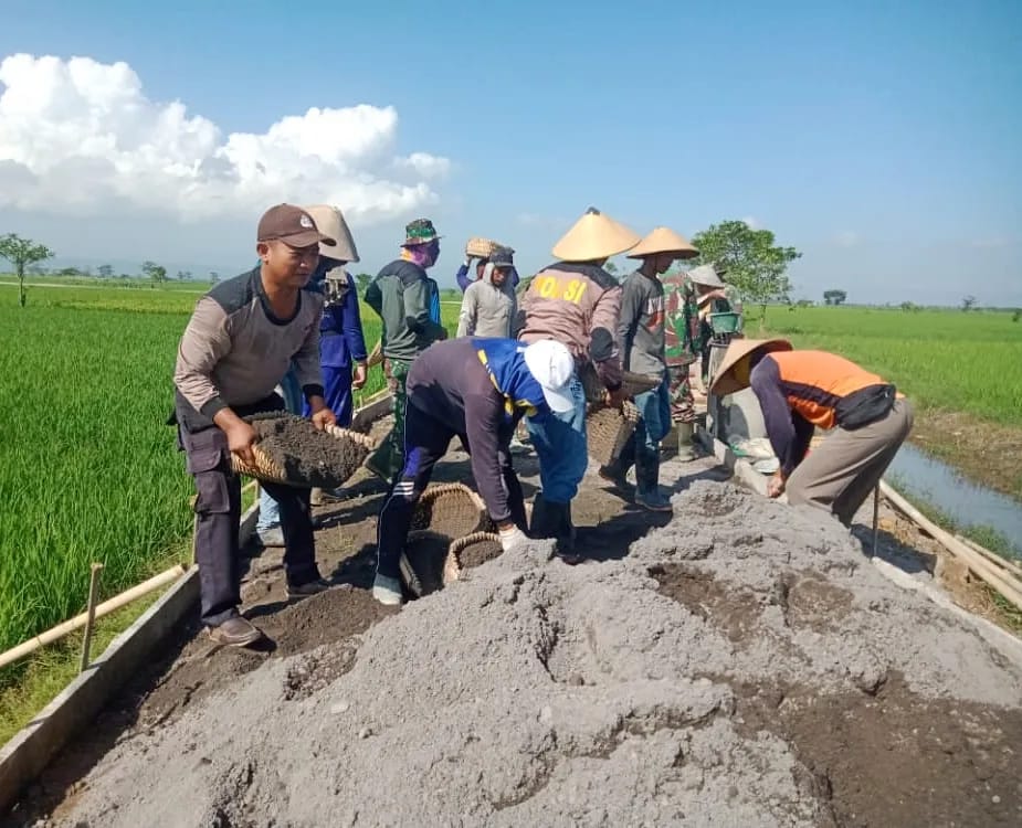 Program TMMD, Soliditas TNI-Polri Kompak Bersama Masyarakat