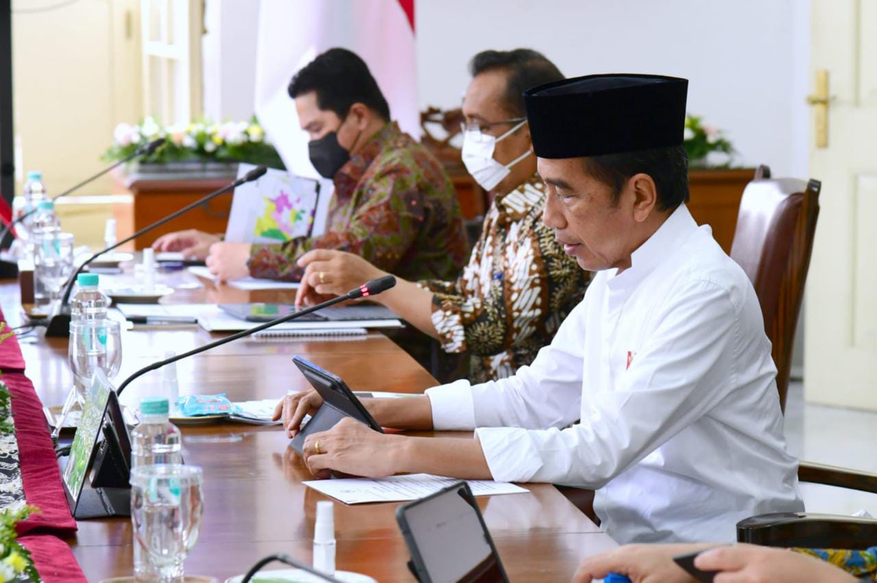 Presiden Jokowi Saksikan Balapan Formula E