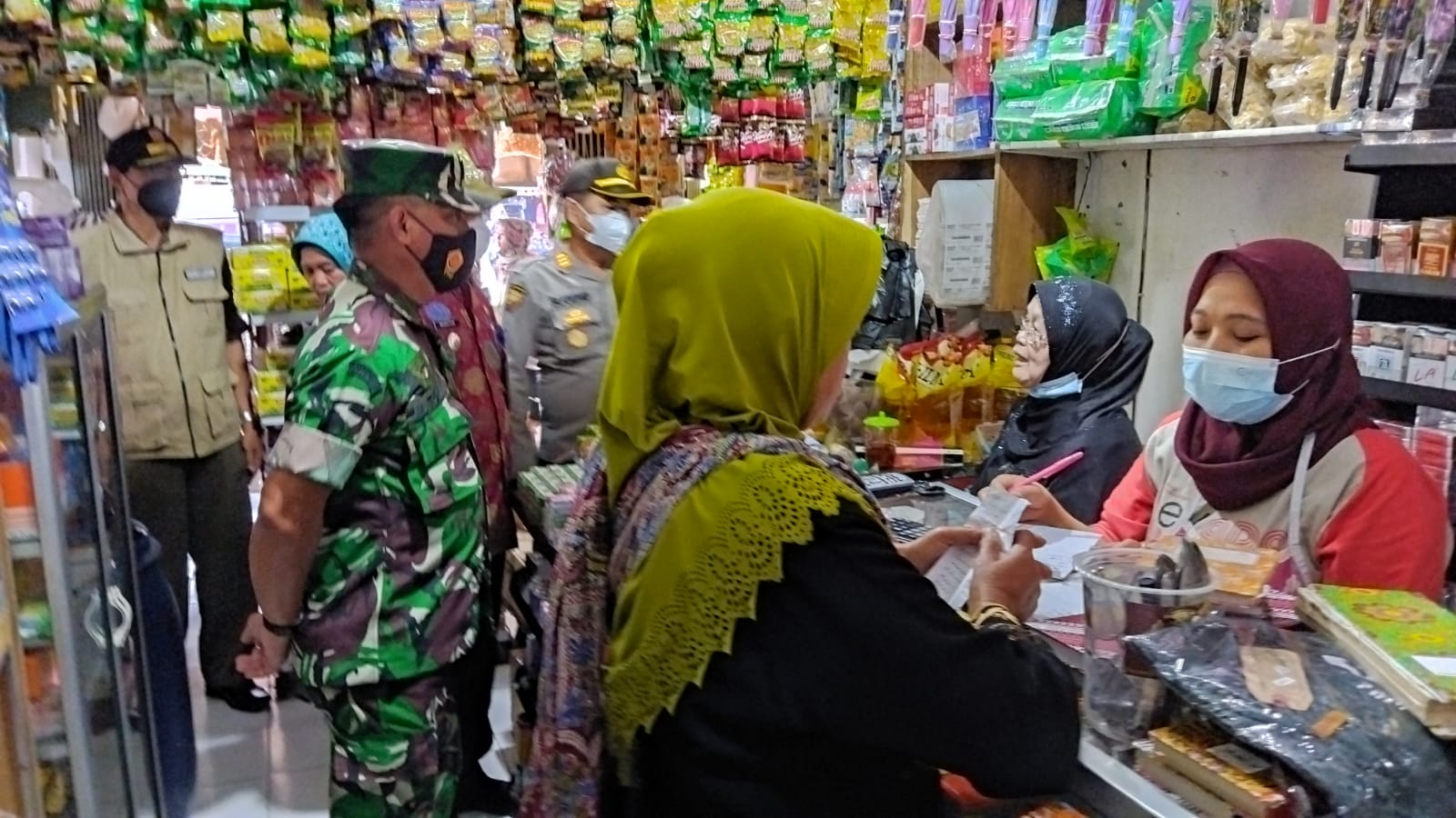 Tiga Pilar Cek Stok dan Harga Migor di Sejumlah Toko