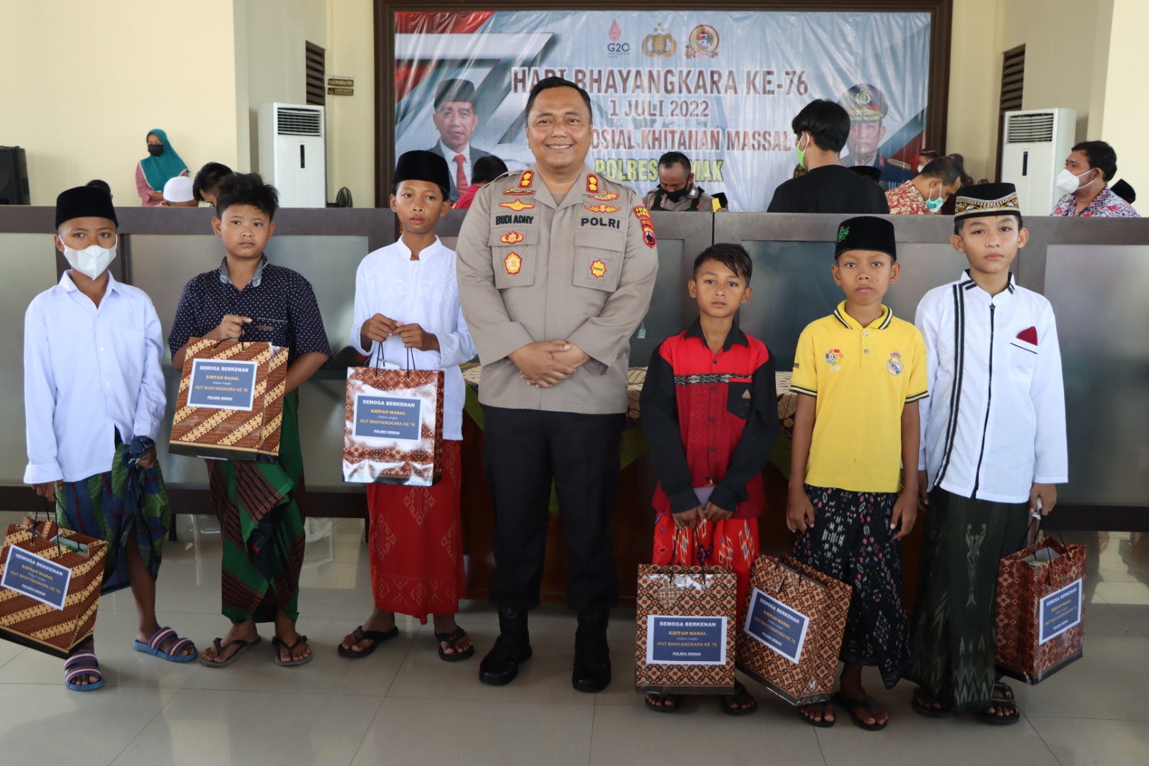 Polres Demak Gelar Khitanan Massal
