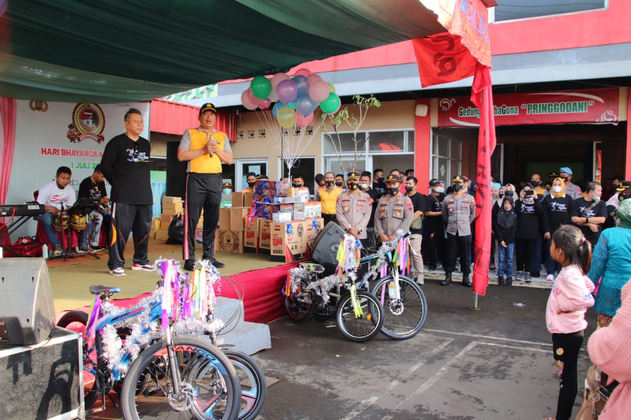 Polres Pekalongan Gelar Jalan Sehat