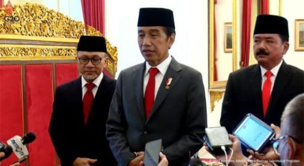 Jokowi Resmi Melantik Zulkifli Hasan Menteri Perdagangan dan Hadi Tjahjanto Resmi Jadi Menteri ATR/BPN