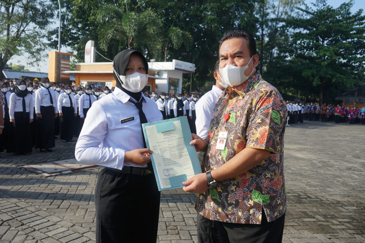 Ratusan Guru PPPK Terima SK Pengangkatan