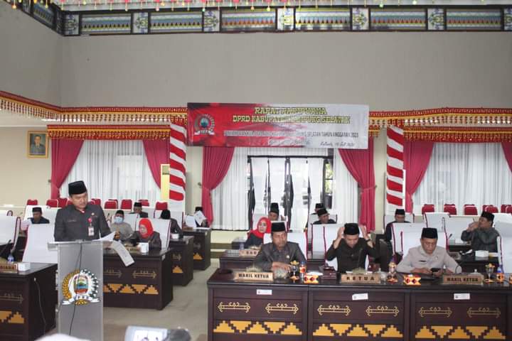 Dua Fraksi DPRD Lamsel Tak Bacakan Pandangan Fraksinya Saat Paripurna KUA-PPAS APBD Lamsel Ta-2023