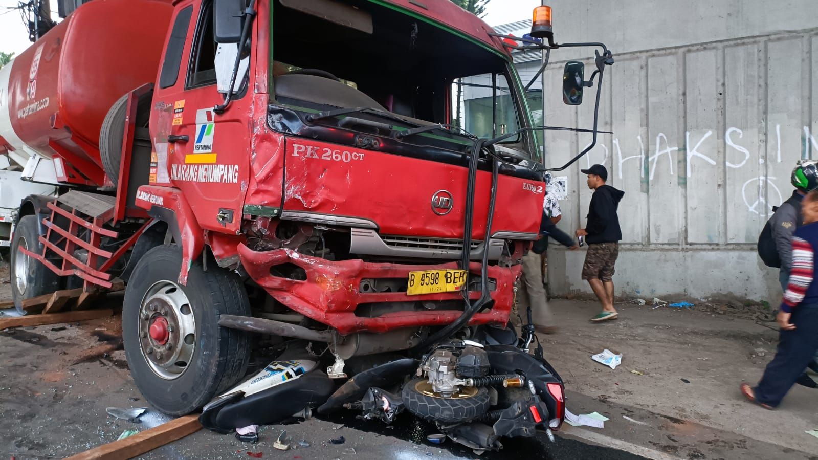 Kronologi Dan Fakta Truk Pertamina Kecelakaan Di Cibubur