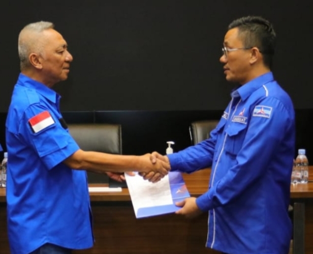 Muhammad Junadi SH Terima SK Sebagai Ketua DPC Partai Demokrat Lampung Selatan