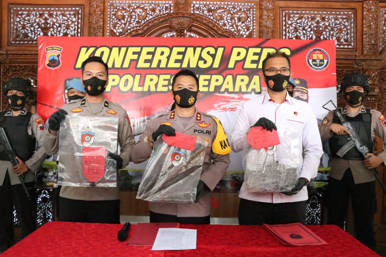 Kapolres Jepara dan Satreskrim Gelar Kasus Perusakan Ranmor